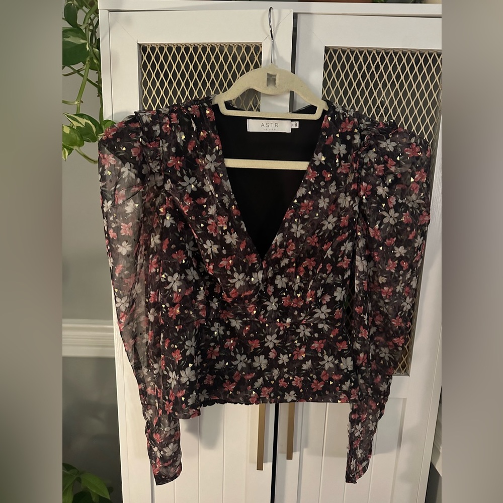 Astr The Label Top - Size Small
